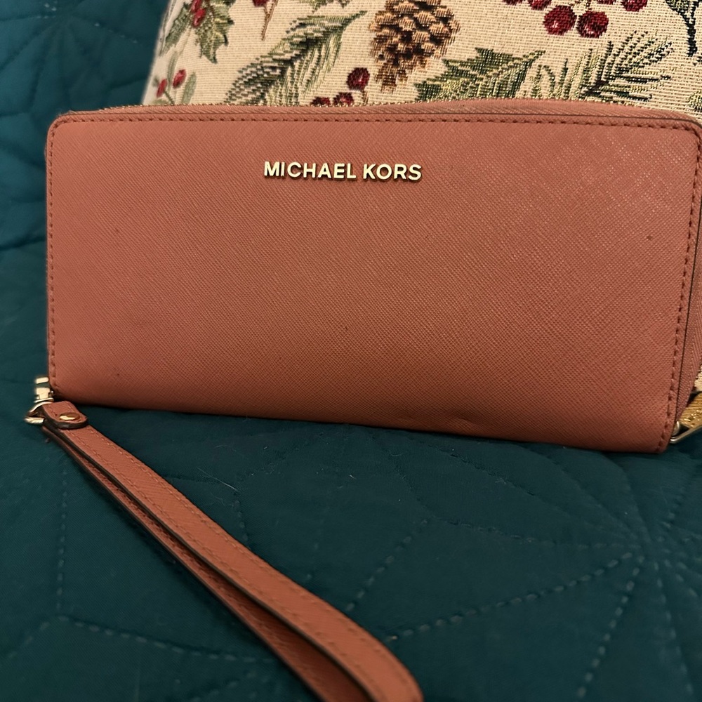 Michael Kors Rose Wristlet Wallet